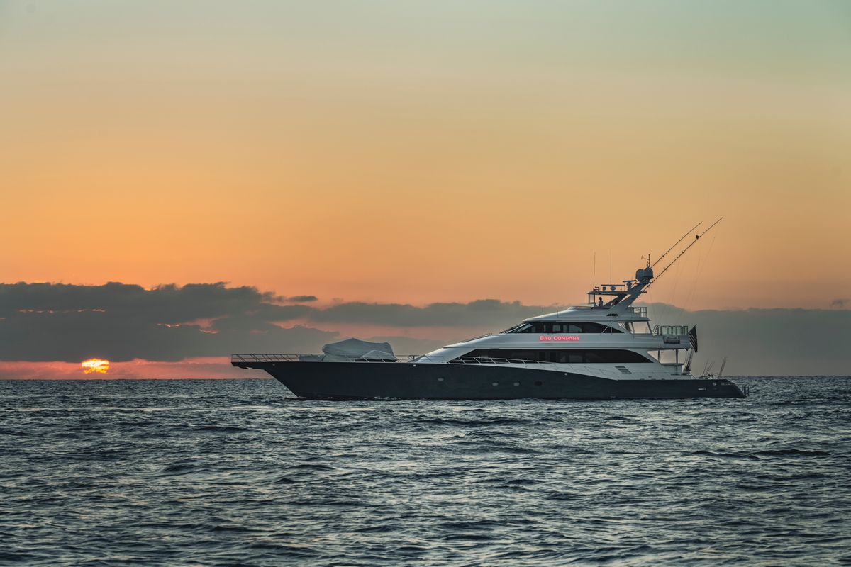 2027 AYM Custom 85 — Custom Motor Yacht, China build programme
